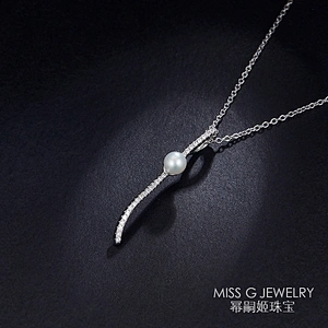 S925 Silver Pendant Atmospheric Simple Zircon-inlaid Pearl Jewelry Silver Jewelry Factory Supports Customized Samples