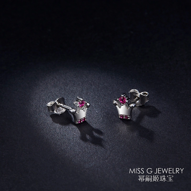 Fashion 925 Silver Earrings Temperament Ear Nails Manufacturer Customized Wholesale Ruby Crown Style
