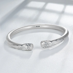 Chinese wind and silver bracelet large jewelry factory,OEM/ODM Jewelry Trade processing customized,Wholesale jewelry manufacturer