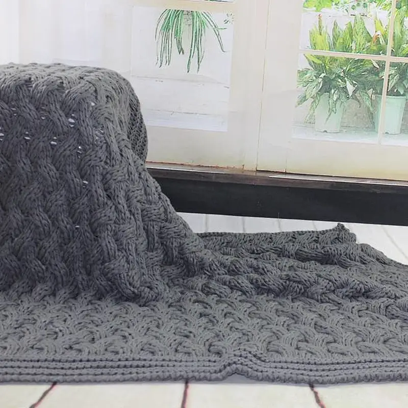 100% Acrylic Soft Weighted Knitted Chunky Throw