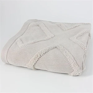 100% Acrylic Tufted Knitted Throw
