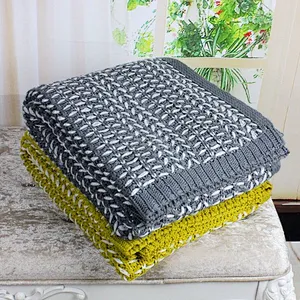 100% Acrylic Sofa Decorative Chunky Knitted  Throw