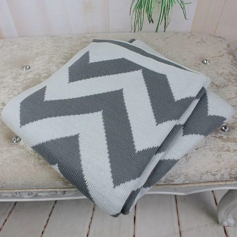 100% Acrylic Chevron Hot Selling Bed Use Jacquard Knit  Throw