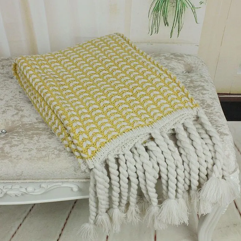 3D 100% Acrylic Sofa Decorative Soft  Knitted Throw With Fringes