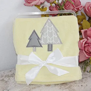 100% Polyester BSCI Wholesale Soft  Coral fleece Baby Blanket with Applique