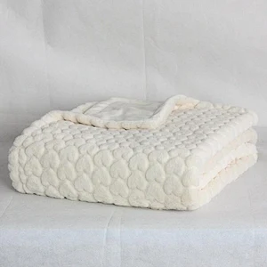 100% Polyester Heart Embossed Rabbit Fur Throw For Bed