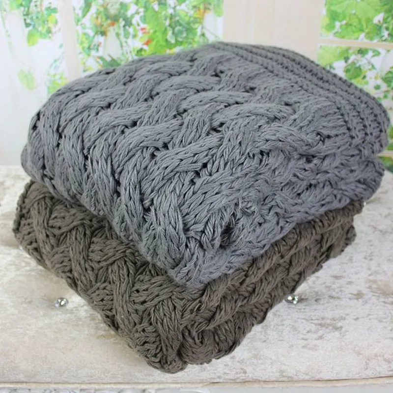 100% Acrylic Soft Weighted Knitted Chunky Throw