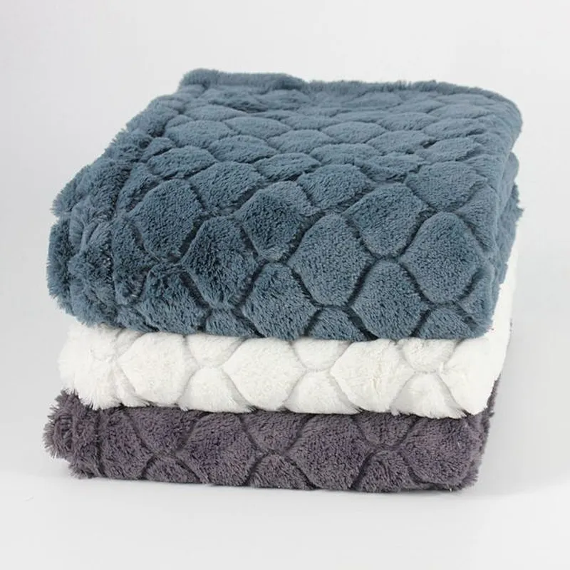 3D Lattice Faux Fur Throw