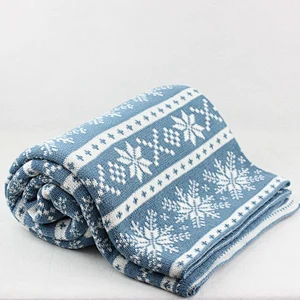 100% Acrylic Christmas Gift Lovely Snow Jacquard Knitted Throw