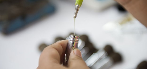 makeup brush glue