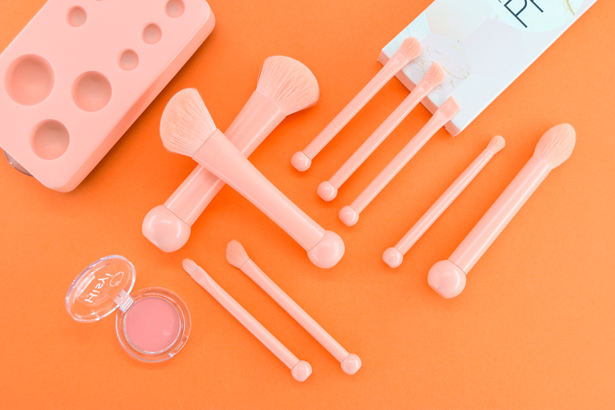 fay makeup brush set