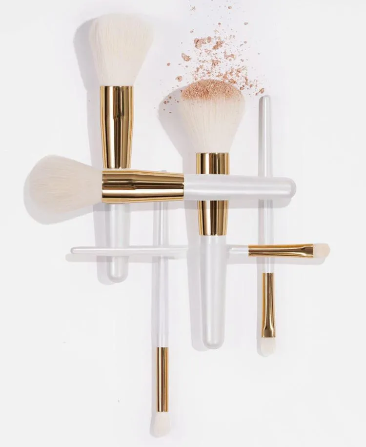 must have makeup brushes
