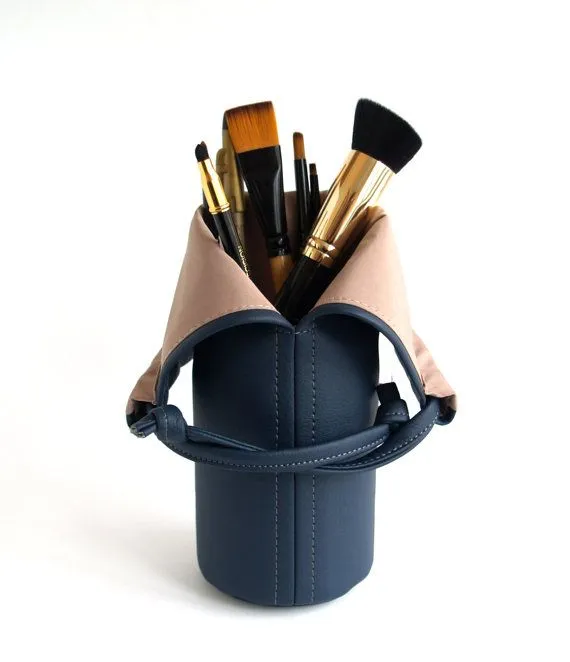 Standup Roll-Ups case