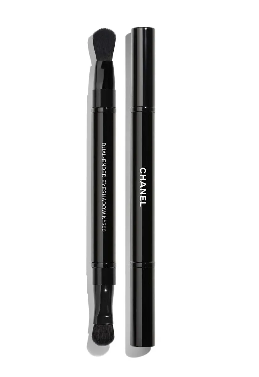Chanel Retractable Eyeshadow Brush