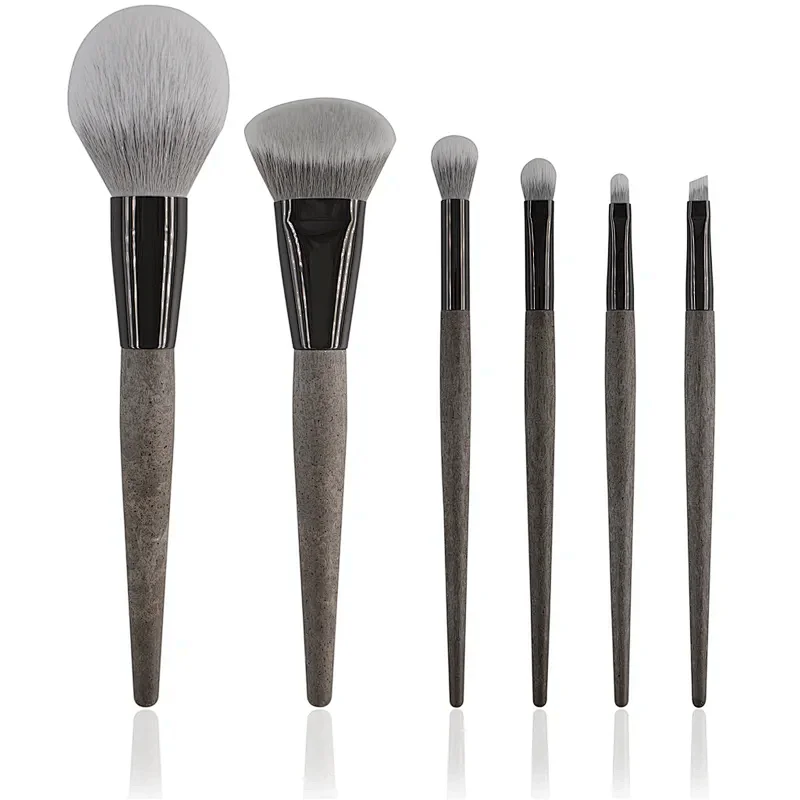 sustainable makeup brushes