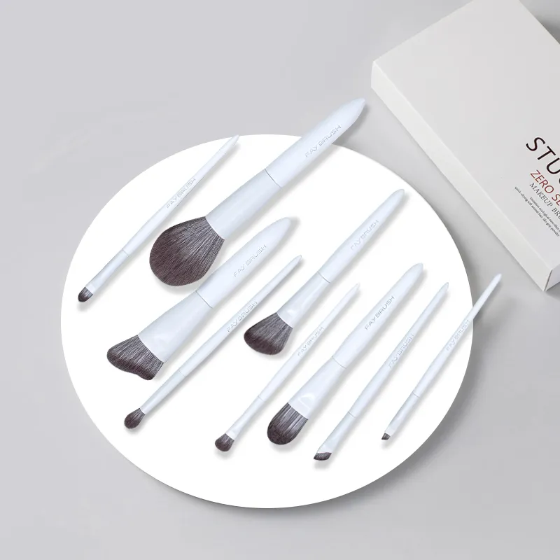 makeup brush manufacturer