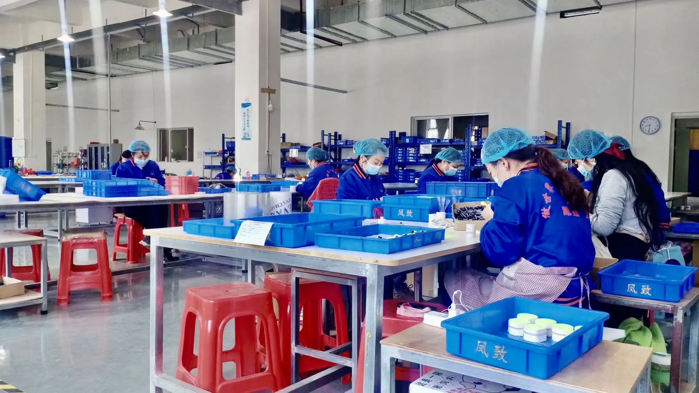 makeup brush manufacturer