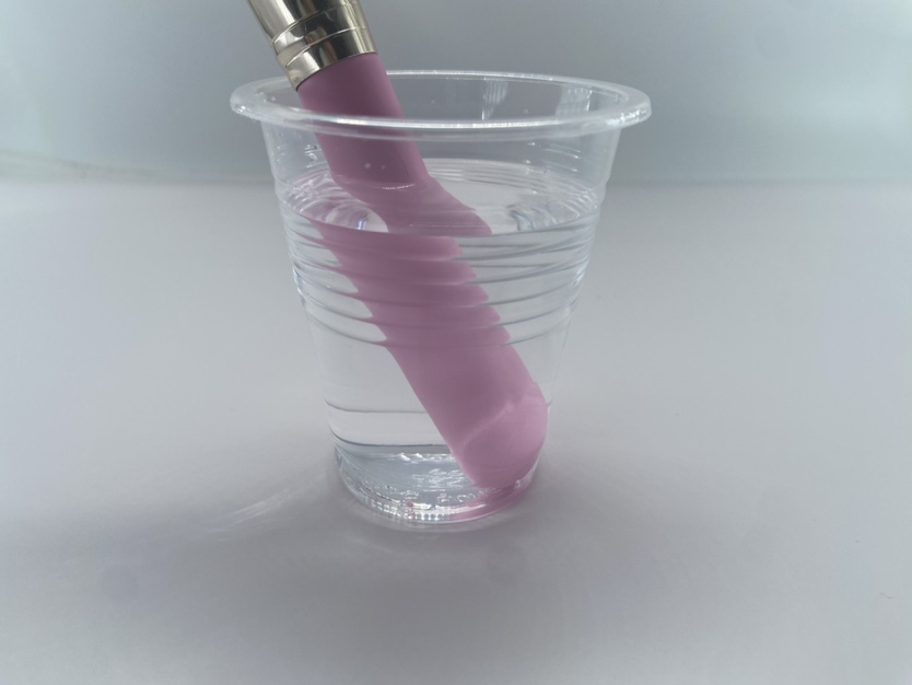 water-proof makeup brush