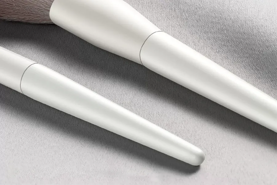 fay cosmetic brush