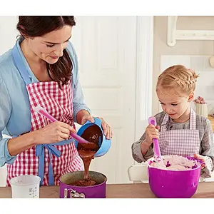 Set of Two Mixing Bowls With Cover