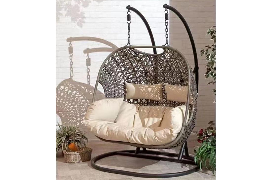 Hanging seat