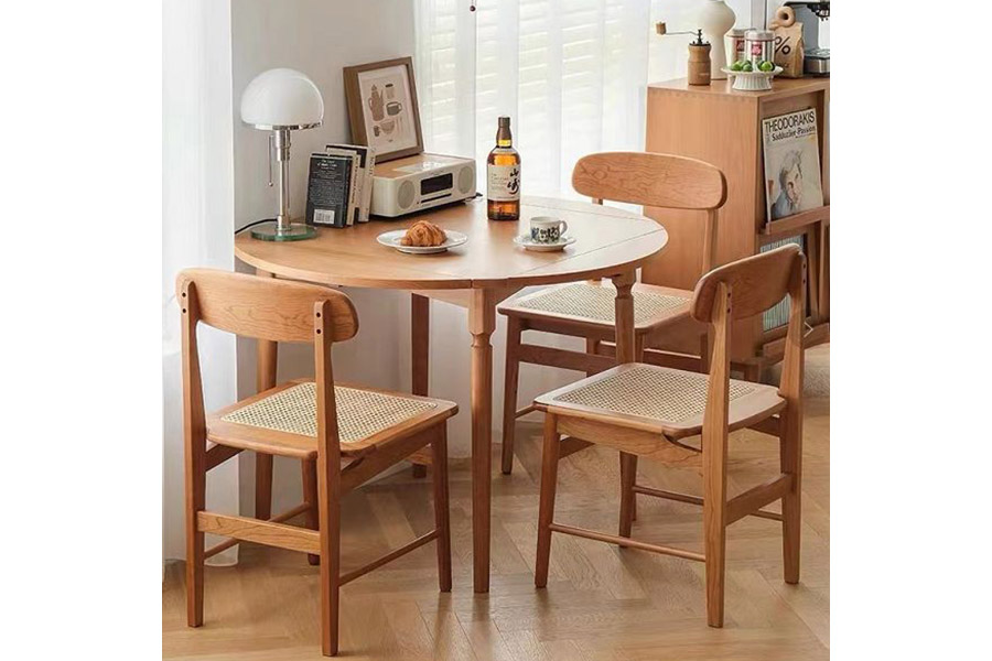 Обеденный стол