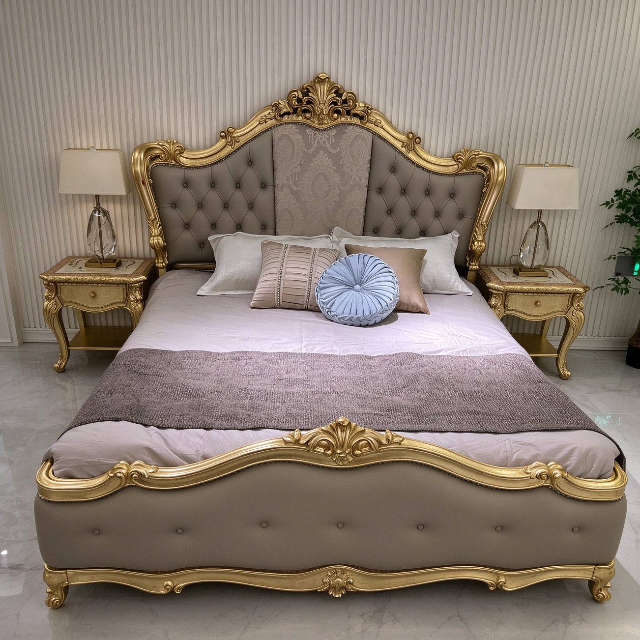 Классический французский кровать