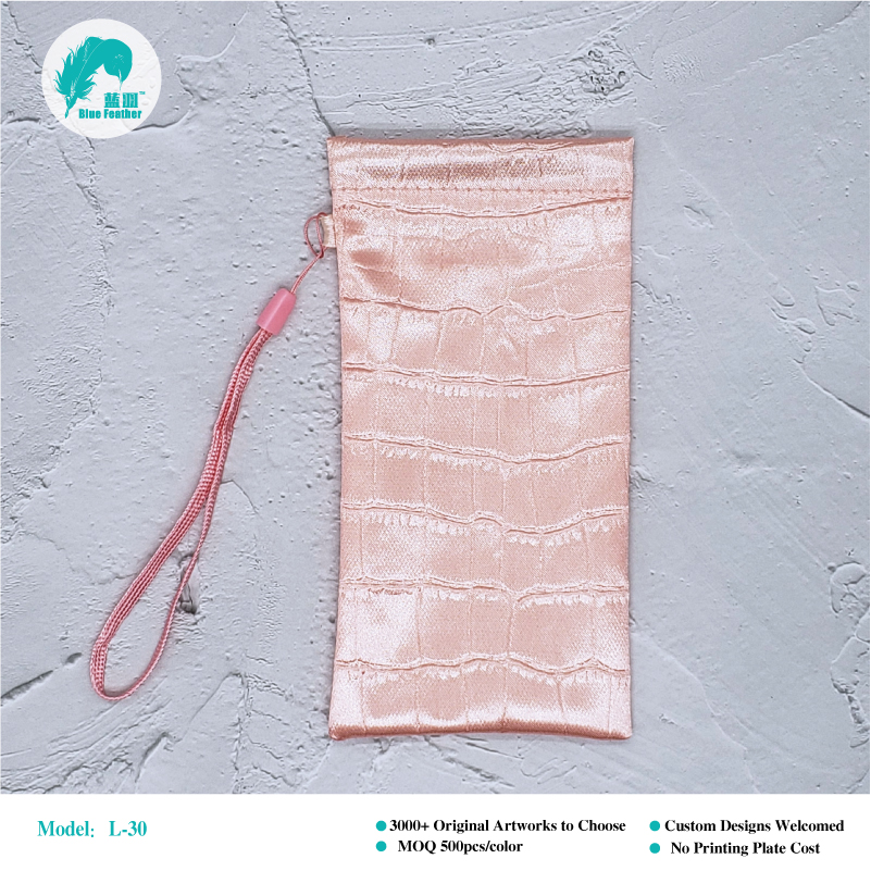 L-30 eyeglasses bag