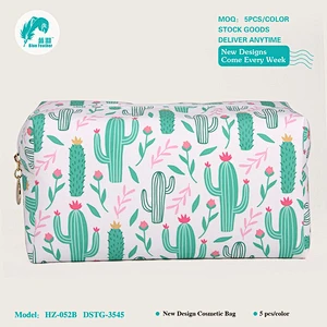 MAKE UP BAGS