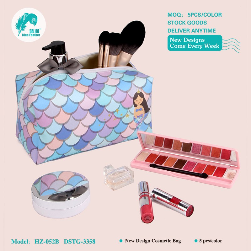 COSMETIC BAGS