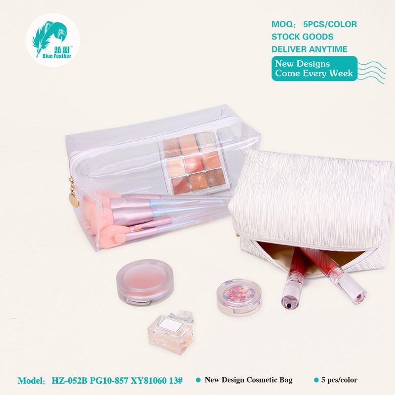 MAKE UP BAGS