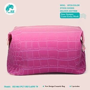 MAKE UP BAGS