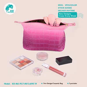 MAKE UP BAGS