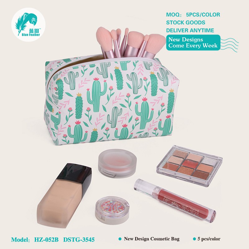 MAKE UP BAGS