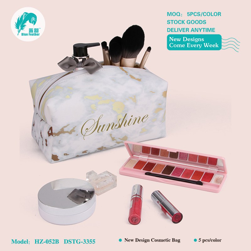 MAKE UP BAGS