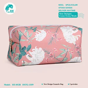 MAKE UP BAGS