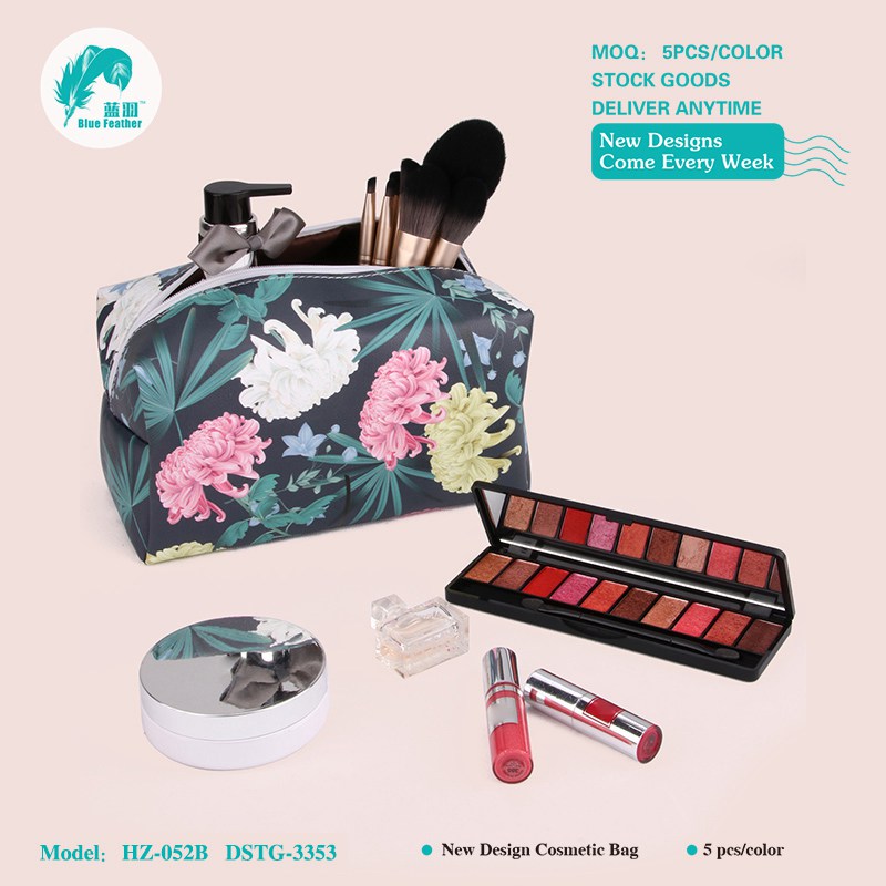 COSMETIC BAGS