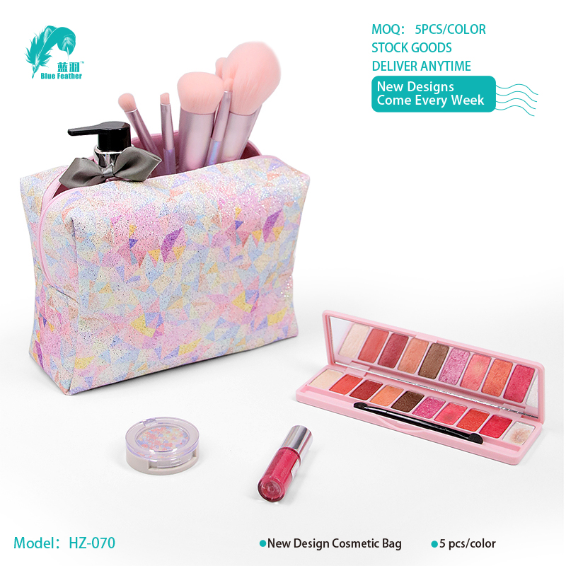 Cosmetic bags