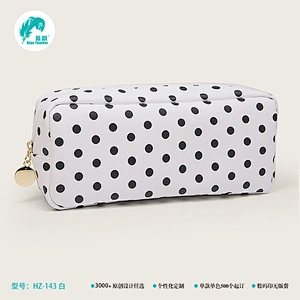 长方形彩印白底黑点化妆包新品 化妆包 彩印化妆包 白底黑点化妆包 长方形化妆包