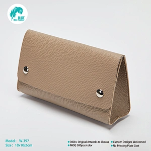 Small pouch