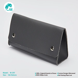 Small pouch