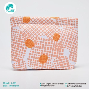 Clip pouch