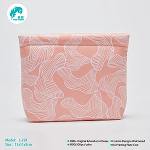 Clip pouch