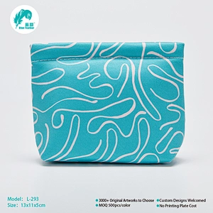 Clip pouch