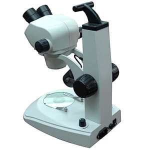 Microscópio estéreo