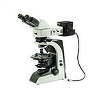 Microscópio polarizador, transmissão e reflexão