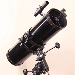 Telescópio, F750, D150