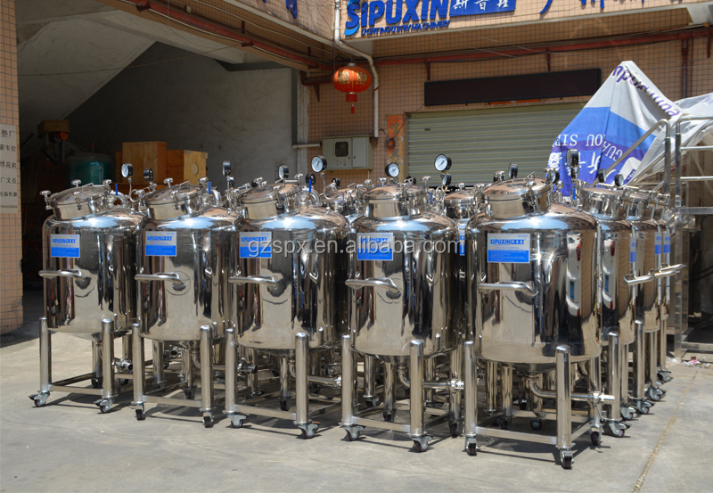 pressure tank (25)