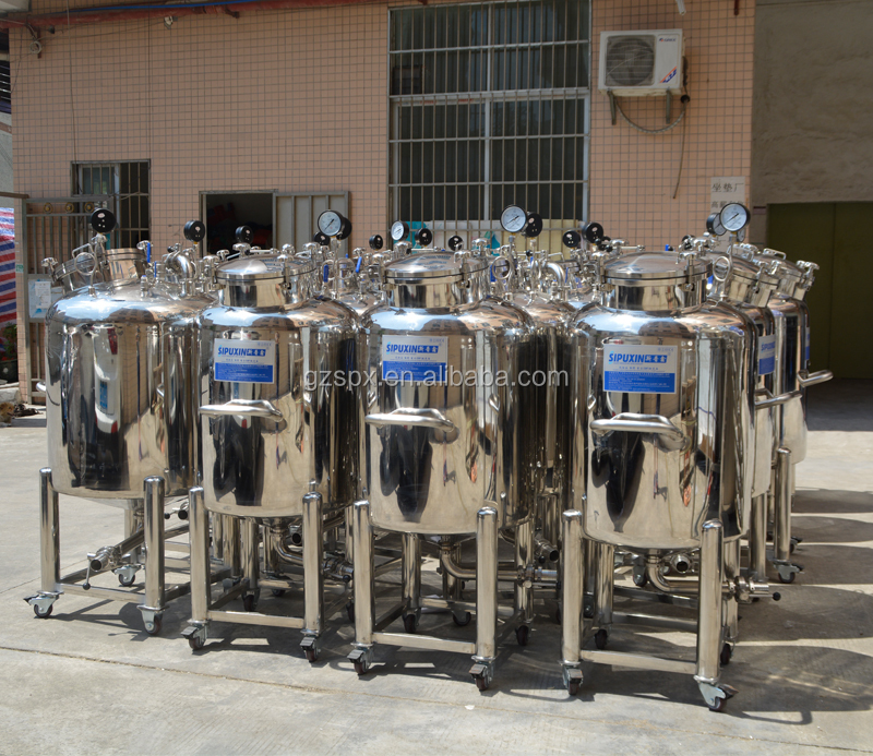pressure tank (26)