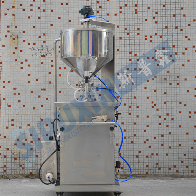 Pneumatic mixing filling